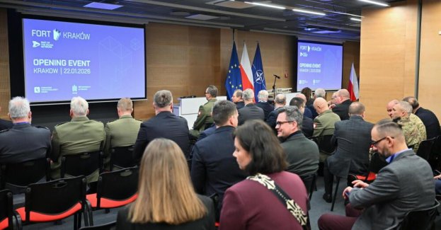 W Krakowie powstał akcelerator innowacji obronnych NATO, który ma wspierać produkcję nowoczesnych rozwiązań m.in. dla przemysłu zbrojeniowego. Jego otwarcie jest najlepszym przykładem, że NATO rozwija swoje zdolności na wschodniej flance – wskazał wicepremier, szef MON Władysław Kosiniak-Kamysz.